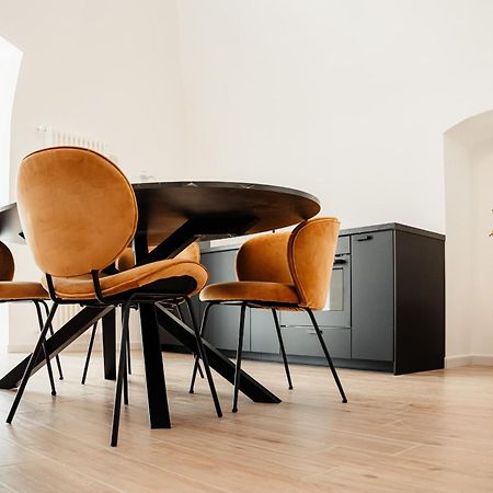 Aparthotel Camere Del Capitolo Бишелие Екстериор снимка