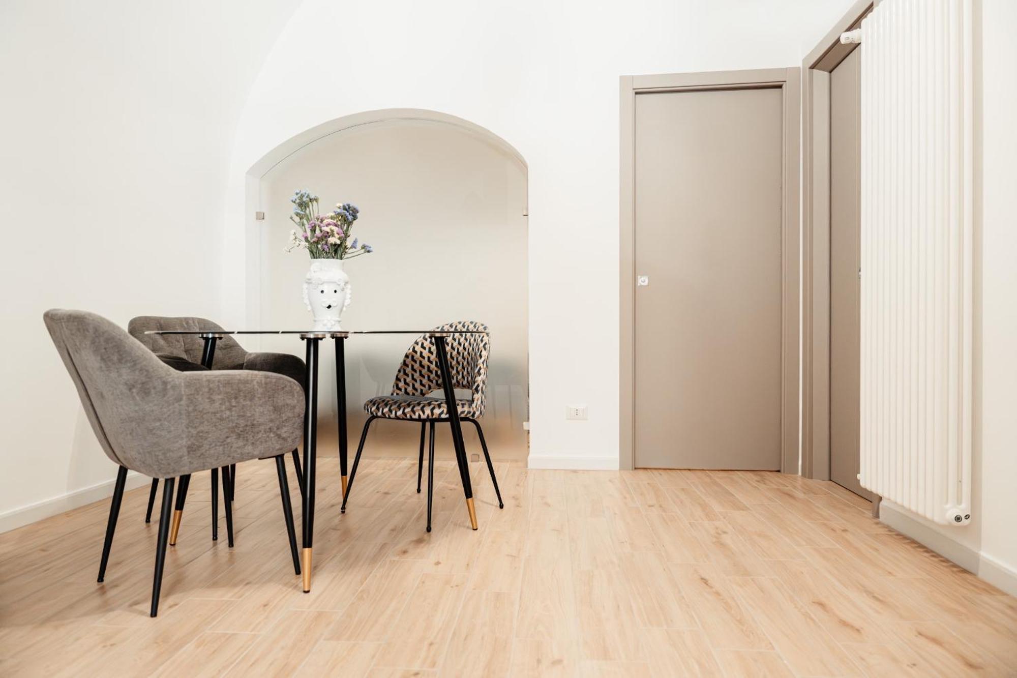 Aparthotel Camere Del Capitolo Бишелие Екстериор снимка