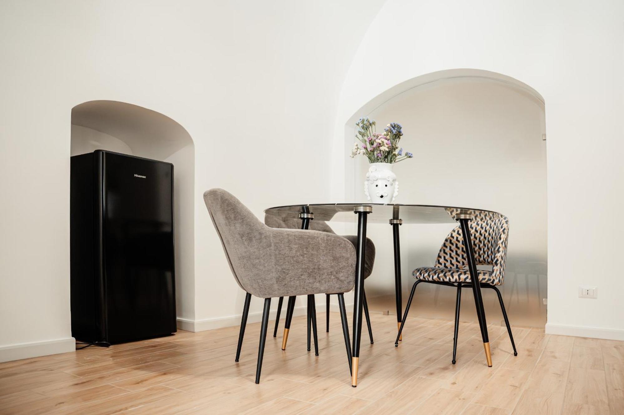 Aparthotel Camere Del Capitolo Бишелие Екстериор снимка